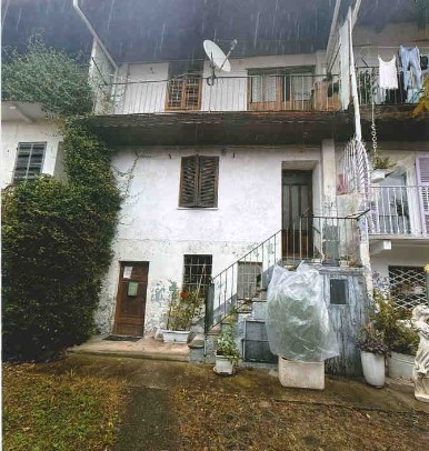 Casa indipendente con giardino in via boffa - angelo vittorio 4, Tavigliano