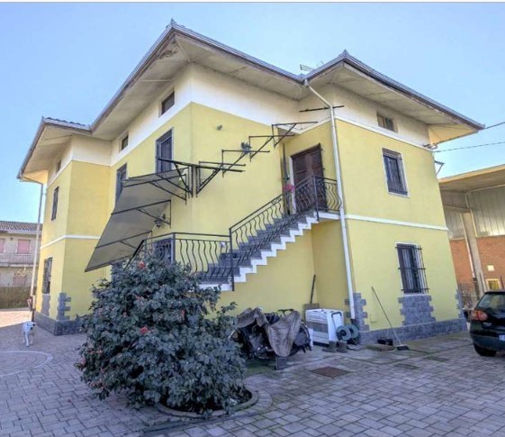 Casa indipendente da ristrutturare in via giovanni amendola 556, Cossato