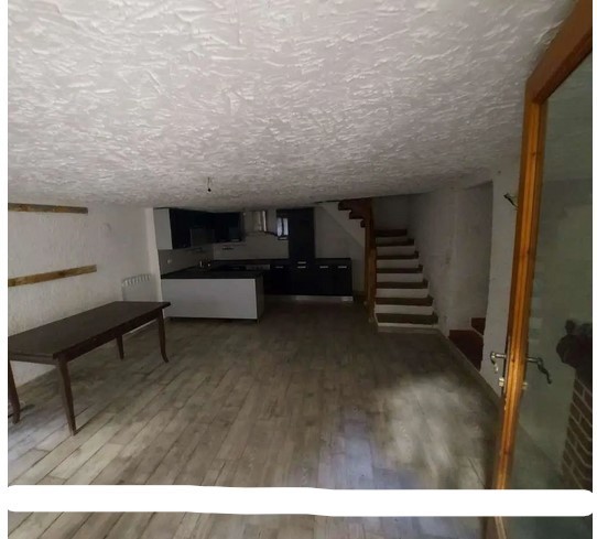 Appartamento con terrazzo in via piazza 31, Pigna