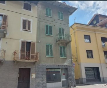 Casa indipendente da ristrutturare in via graziano ponzone 171, Netro