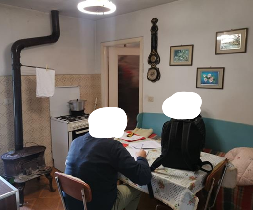 Trilocale da ristrutturare in frazione teviggio 14, Varese Ligure