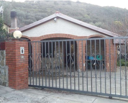 Villa con giardino in regione pree snc, Taggia