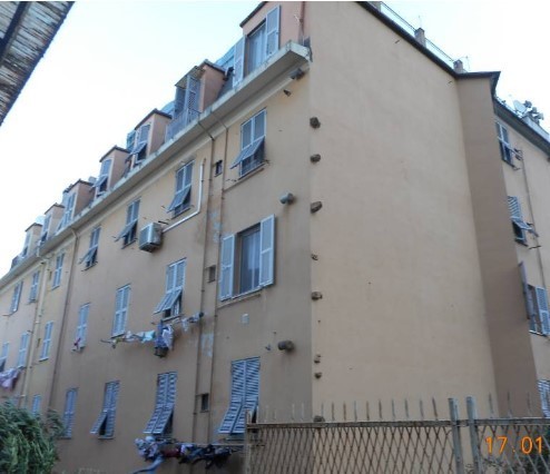 Appartamento con terrazzo in via del campasso 31, Genova