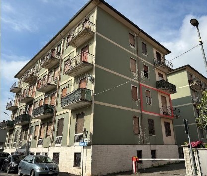 Appartamento da ristrutturare in via girondella 9b, Trecate