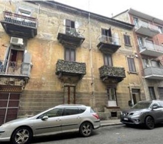 Appartamento da ristrutturare in via malone 7, Torino
