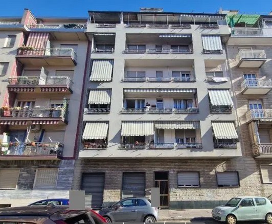 Trilocale da ristrutturare in via monte valderoa 3, Torino