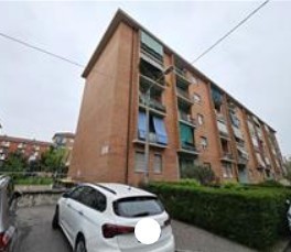 Quadrilocale da ristrutturare in corso taranto 159, Torino