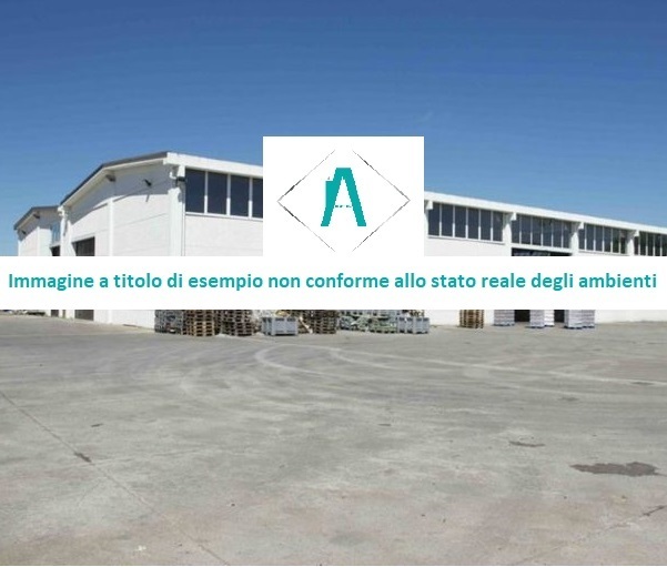 Magazzino da ristrutturare in corso volta 135, Asti