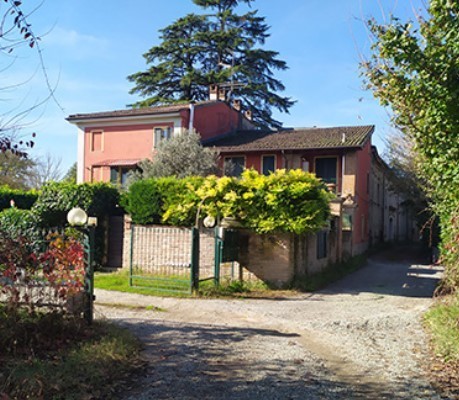 Trilocale con terrazzo in via lucrezia 1, Carbonara Scrivia