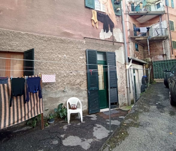 Appartamento da ristrutturare in via del campasso 26, Genova