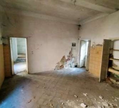 Casa indipendente da ristrutturare in via bernardino galliari 148, Andorno Micca