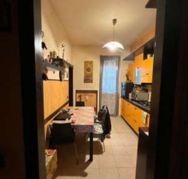 Appartamento da ristrutturare in via sporting mirasole 34, Opera