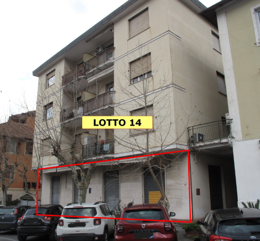 Locale commerciale da ristrutturare in via fratelli canepa 48d, Serra Ricc