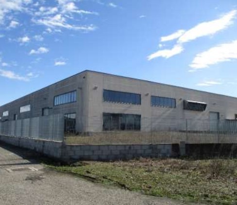 Capannone da ristrutturare in via san lazzaro snc, Sale
