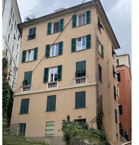 Mansarda con terrazzo in salita di san gerolamo 5, Genova