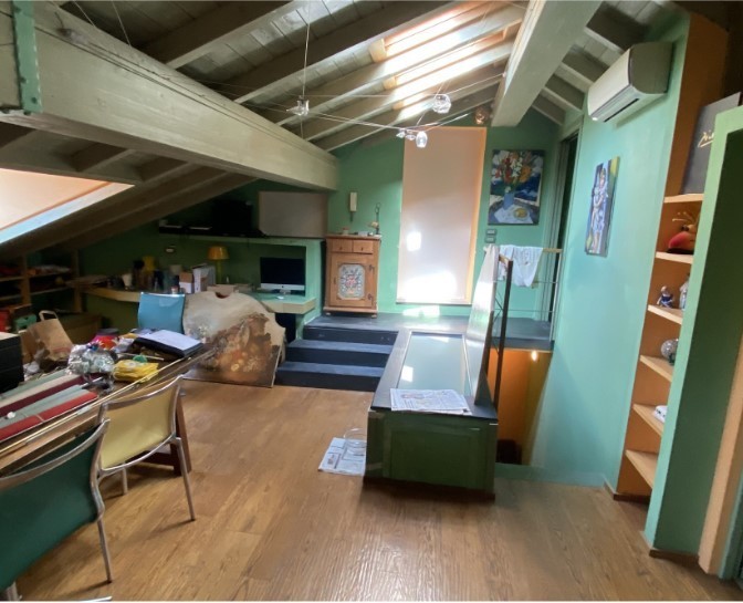 Mansarda con terrazzo in salita di san gerolamo 5, Genova