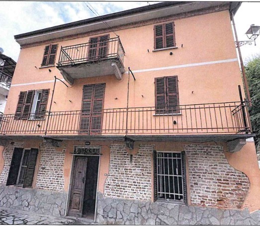 Villa da ristrutturare in via roma 15, Castelletto Molina