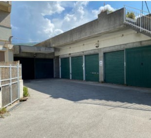Box/Garage 22mq in vendita in via rezza 24, Lavagna