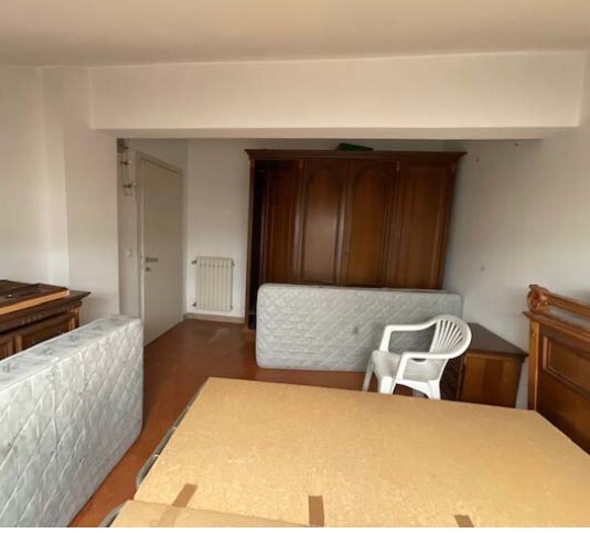 Mansarda da ristrutturare in via rio san stefano 14, Casella