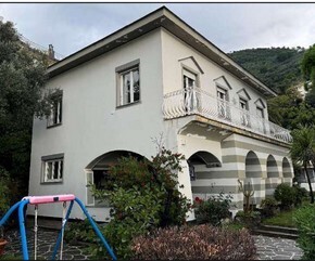 Villa con giardino in via privata alfonso mezzana 5, Pieve Ligure