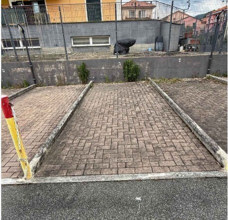 Posto auto scoperto da ristrutturare in via alla basilica dei fieschi 2/a, Cogorno