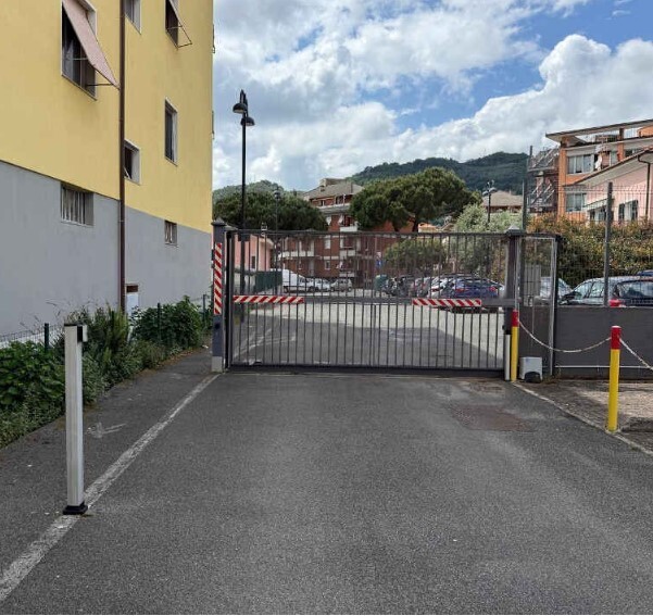Posto auto scoperto da ristrutturare in via alla basilica dei fieschi 2/a, Cogorno