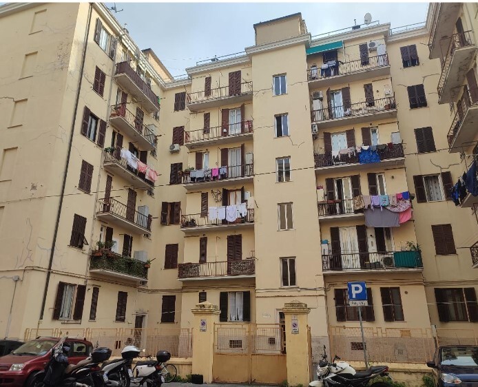 Appartamento da ristrutturare in via enrico porro 1, Genova