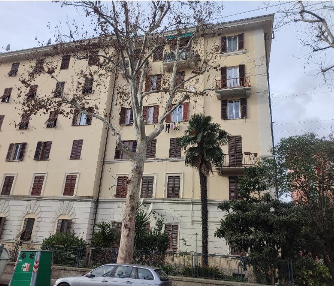 Appartamento da ristrutturare in via enrico porro 1, Genova