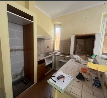 Appartamento con terrazzo in via campomorone 50, Genova