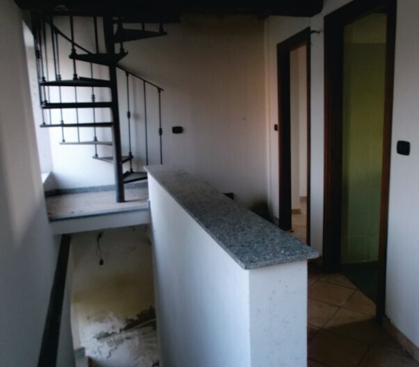 Villetta a schiera da ristrutturare in via segagliate snc, Montemarzino