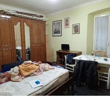 Appartamento da ristrutturare in via rivarolo 29, Genova