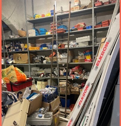 Magazzino da ristrutturare in via fereggiano 81 r, Genova