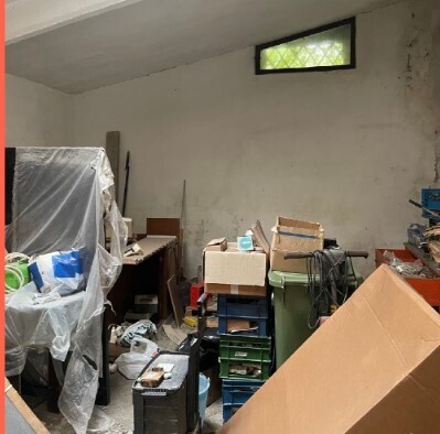 Magazzino da ristrutturare in via fereggiano 81 r, Genova