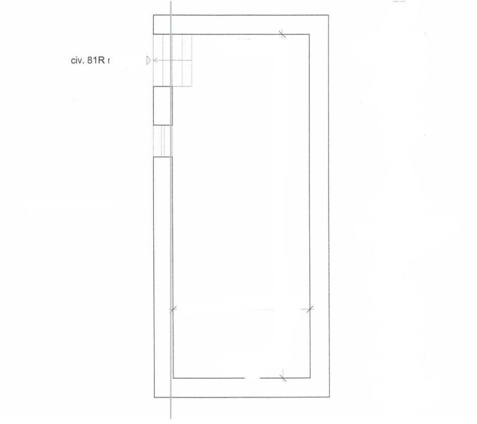 Magazzino da ristrutturare in via fereggiano 81 r, Genova