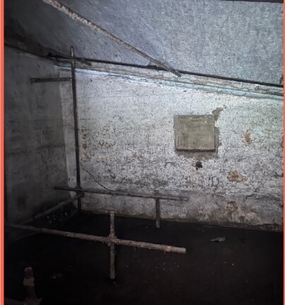 Magazzino da ristrutturare in via fereggiano 81 r, Genova