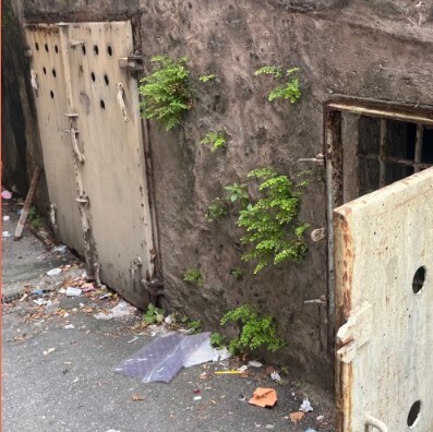 Magazzino da ristrutturare in via fereggiano 81 r, Genova