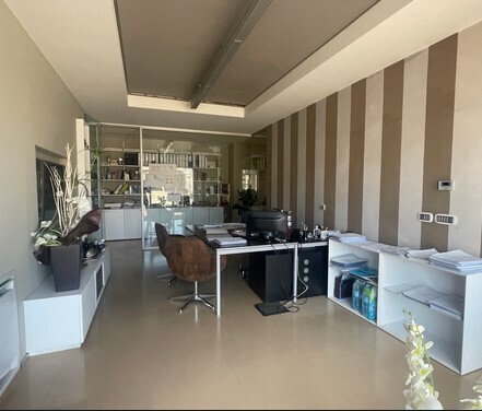 Ufficio in vendita in via francesco dassori 171, Genova