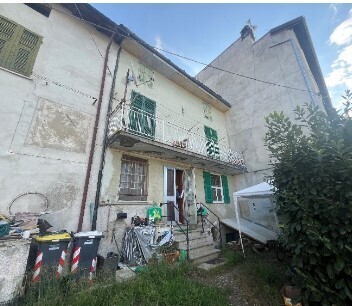Casa indipendente da ristrutturare in via lung'orba 31, Capriata d'Orba