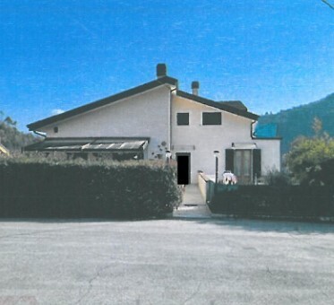 Mansarda con terrazzo in via beggiola 2, Follo