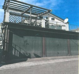 Box/Garage 23mq con box in via beggiola 2, Follo