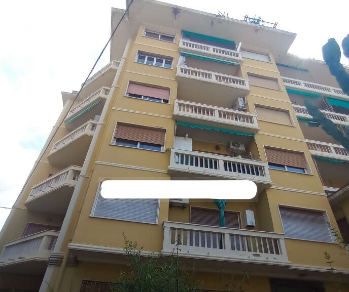 Appartamento con terrazzo in via giuseppe giusti 18, San Remo