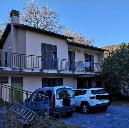 Casa indipendente con giardino in strada statale 1 snc, Albenga