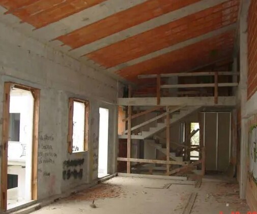 Casa indipendente con giardino in viale vicenza 24, Valenza