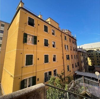 Appartamento da ristrutturare in via sergio piombelli 20 r, Genova
