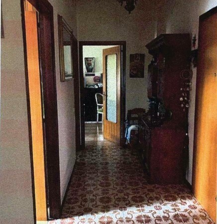 Quadrilocale con terrazzi in via tre scalini 5, Rapallo