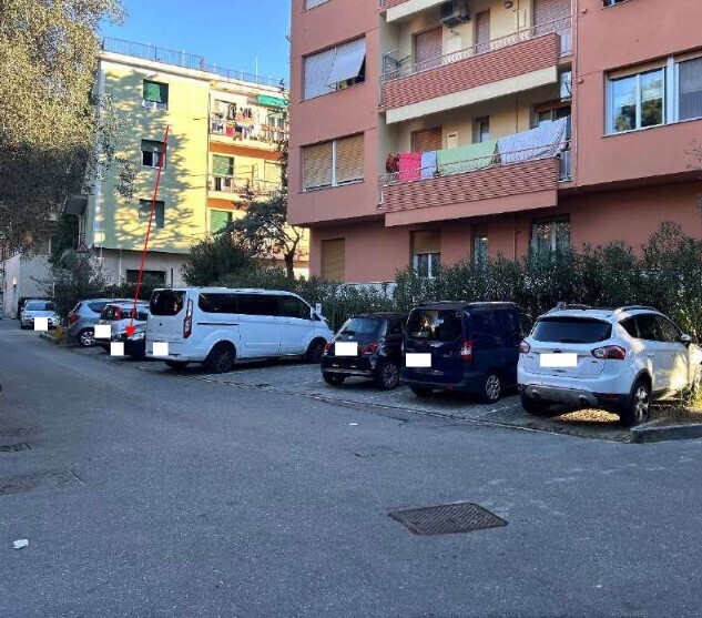 Posto auto scoperto in vendita in via nicola fabrizi snc, Genova