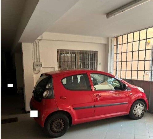 Posto auto scoperto in vendita in via nicola fabrizi 88, Genova