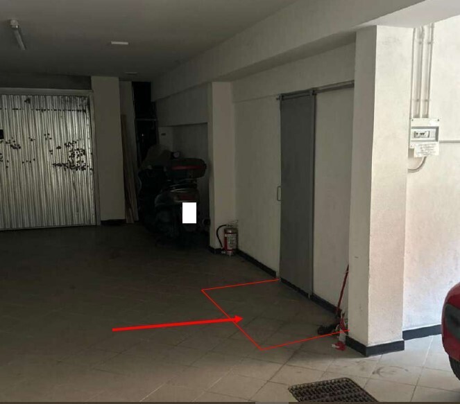 Posto auto scoperto in vendita in via nicola fabrizi 88, Genova