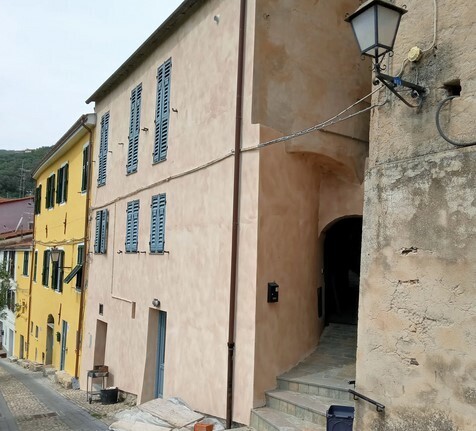Casa indipendente in vendita in via edmondo de amicis 2, Pontedassio