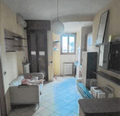 Trilocale da ristrutturare in via generale antonio ferrari 26, Tortona